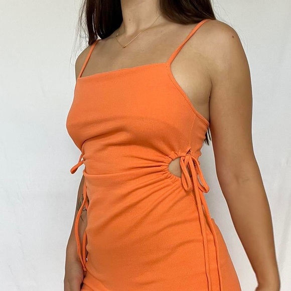 Zara Orange Bodycon - Picture 3 of 4